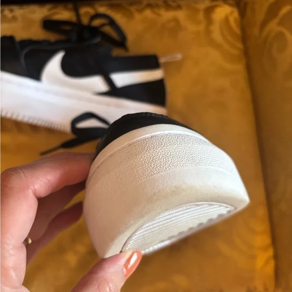 Nike Women's sneakers size 7 - Picture 7 of 14